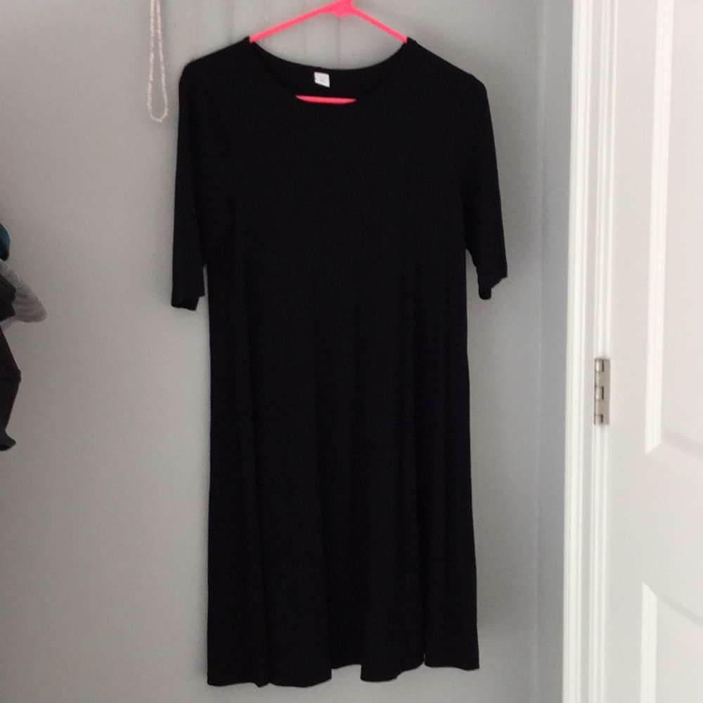 Black quarter sleeve dress